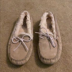 ugg moccasins size 9